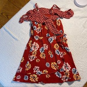 Art class girls size 4/5 dress with spaghetti straps and cold shoulder